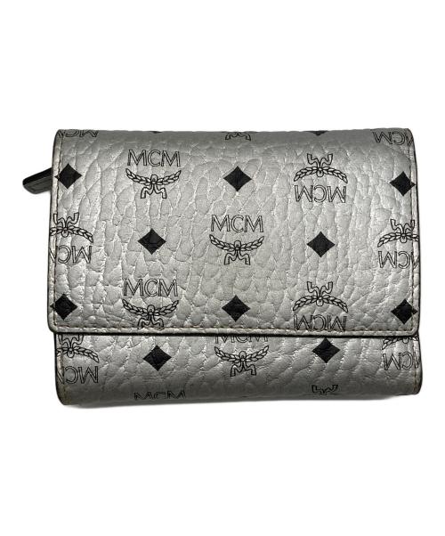 MCM（エムシーエム）MCM (エムシーエム) ヴィセトス3つ折り財布 シルバーの古着・服飾アイテム