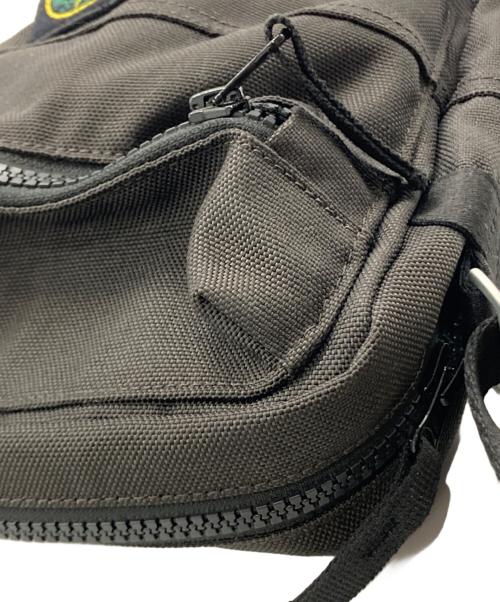 STONE ISLAND（ストーンアイランド）STONE ISLAND (ストーンアイランド) コーデュラナイロンコンパスロゴクロスボディバッグ グレーの古着・服飾アイテム