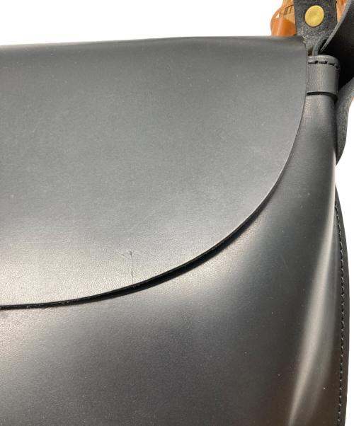 SLOW（スロウ）SLOW (スロウ) カウレザーショルダーバッグ ブラックの古着・服飾アイテム