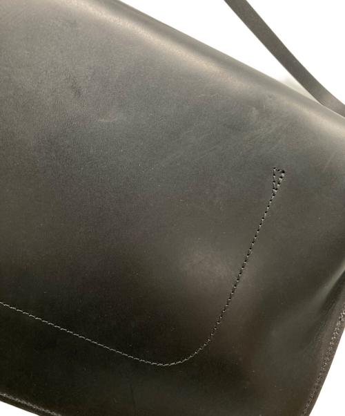 SLOW（スロウ）SLOW (スロウ) カウレザーショルダーバッグ ブラックの古着・服飾アイテム
