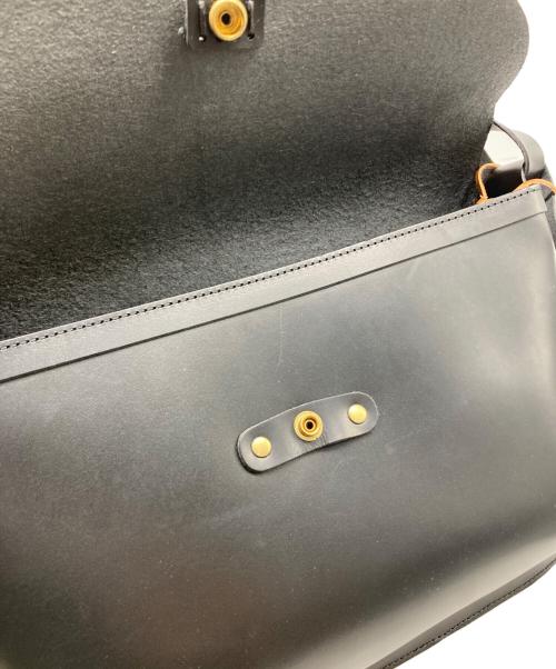 SLOW（スロウ）SLOW (スロウ) カウレザーショルダーバッグ ブラックの古着・服飾アイテム