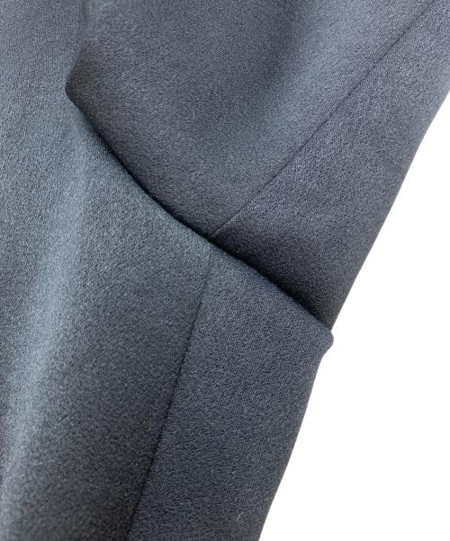 DRAWER（ドゥロワー）DRAWER (ドゥロワー) シルクジョーゼットバックゴムタックパンツ ネイビー サイズ:38の古着・服飾アイテム