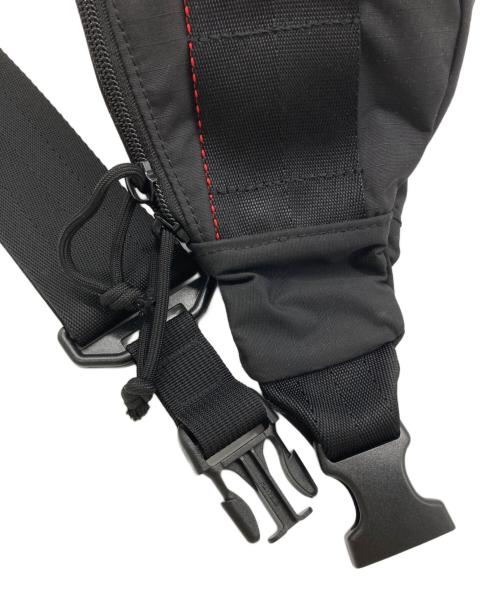 BRIEFING（ブリーフィング）BRIEFING (ブリーフィング) TRIPOD ショルダーバッグ ブラックの古着・服飾アイテム