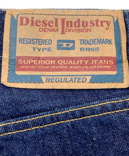 DIESEL（ディーゼル）DIESEL (ディーゼル) FELLOWデニムパンツ インディゴ サイズ: 66cm (W26)の古着・服飾アイテム