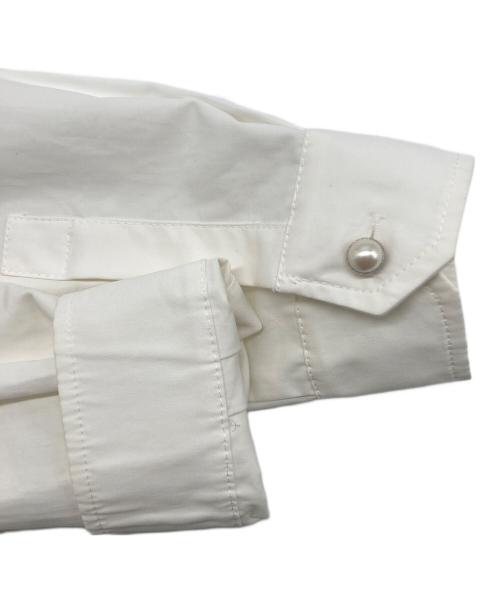 MIU MIU（ミュウミュウ）MIU MIU (ミュウミュウ) パールボタンレースフリルシャツ ホワイト サイズ:40の古着・服飾アイテム