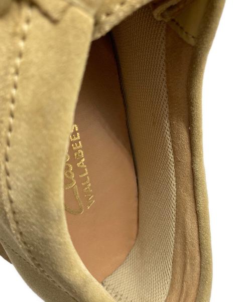 CLARKS（クラークス）CLARKS (クラークス) WALLABEE ベージュ サイズ:25cmの古着・服飾アイテム