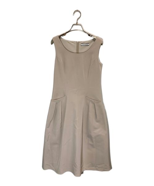 FOXEY NEWYORK（フォクシーニューヨーク）FOXEY NEWYORK (フォクシーニューヨーク) ノースリーブワンピース ベージュ サイズ:38の古着・服飾アイテム