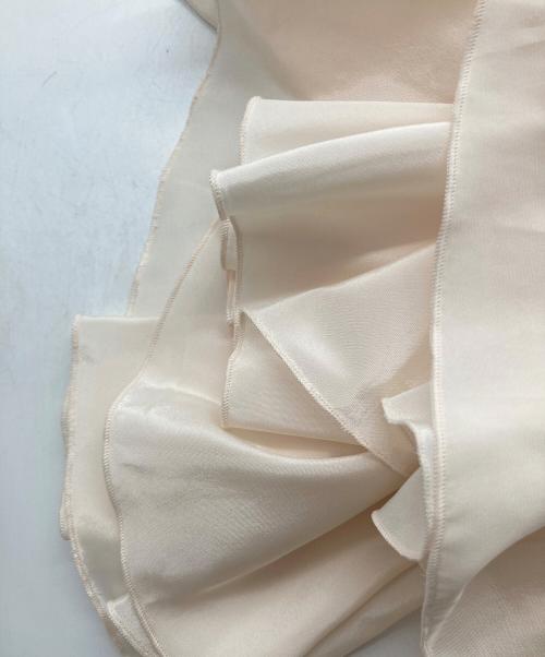 ANAYI（アナイ）ANAYI (アナイ) ライトローンサーキュラーフレアスカート ホワイト サイズ:38の古着・服飾アイテム