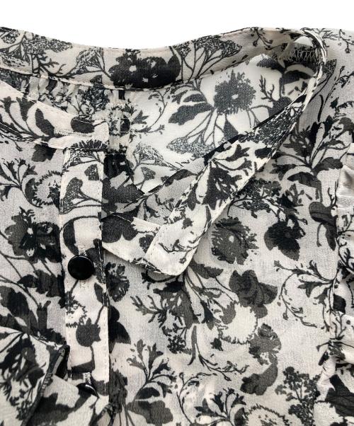 ANAYI（アナイ）ANAYI (アナイ) モノトーンフラワープリント ブラウス ホワイト×ブラック サイズ:38の古着・服飾アイテム