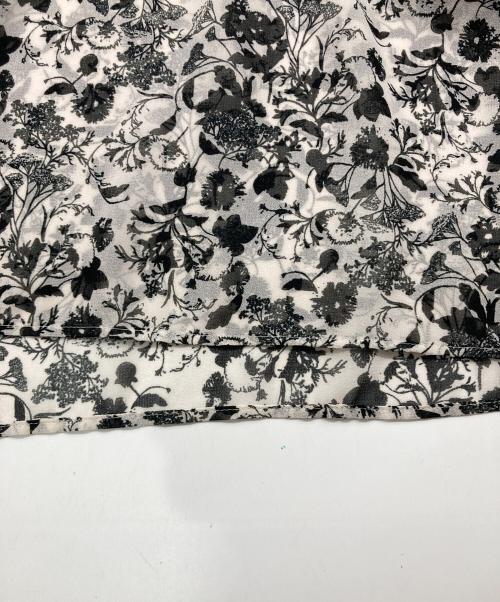 ANAYI（アナイ）ANAYI (アナイ) モノトーンフラワープリント ブラウス ホワイト×ブラック サイズ:38の古着・服飾アイテム