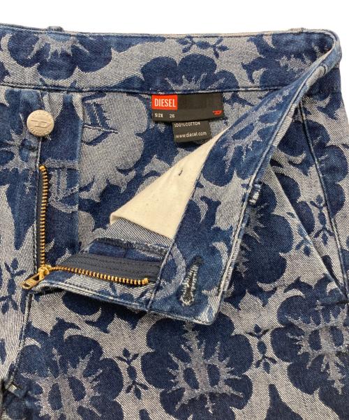 DIESEL（ディーゼル）DIESEL (ディーゼル) low waisted bumster flared trousers インディゴ サイズ:26の古着・服飾アイテム