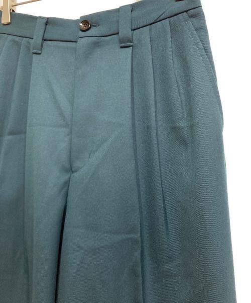 MAISON SPECIAL（メゾンスペシャル）MAISON SPECIAL (メゾンスペシャル) Three-Tuck Prime Wide Pants グリーンの古着・服飾アイテム
