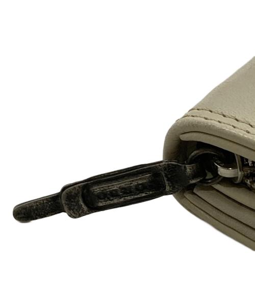 corbo（コルボ）corbo (コルボ) レザー長財布 アイボリーの古着・服飾アイテム