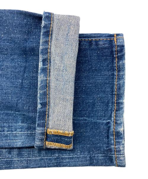 DSQUARED2（ディースクエアード）DSQUARED2 (ディースクエアード) クラッシュデニムパンツ インディゴ サイズ:44の古着・服飾アイテム