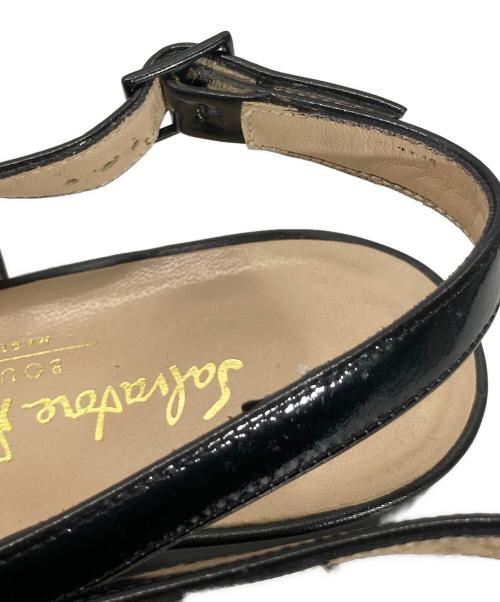 Salvatore Ferragamo（サルヴァトーレ フェラガモ）Salvatore Ferragamo (サルヴァトーレ フェラガモ) ヴァラリボンパンプス ブラック サイズ:7Cの古着・服飾アイテム