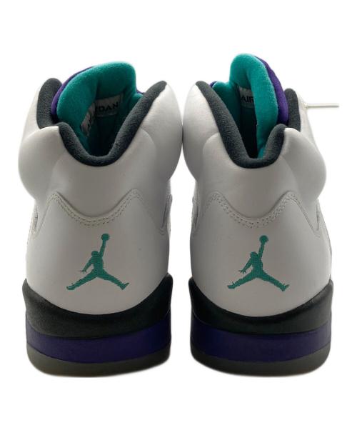 NIKE（ナイキ）NIKE (ナイキ) AIR JORDAN 5 RETRO ホワイト×パープル サイズ:28cmの古着・服飾アイテム
