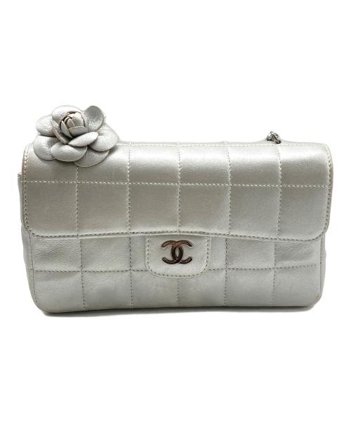 CHANEL（シャネル）CHANEL (シャネル) カメリアチョコバー チェーンショルダーバッグ シルバーの古着・服飾アイテム