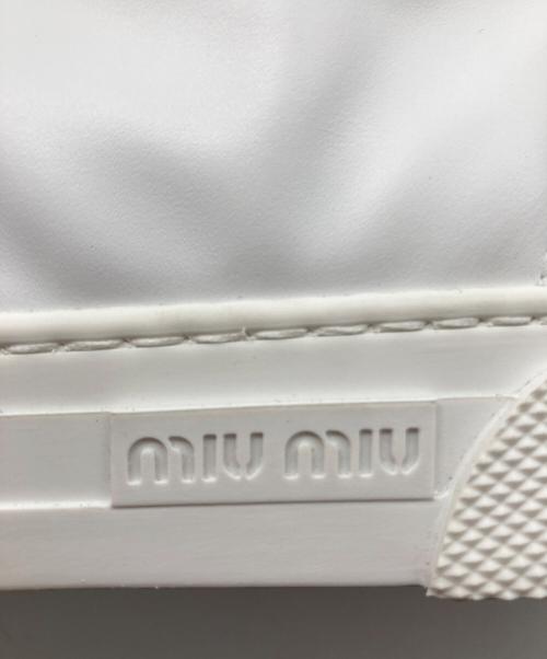 MIU MIU（ミュウミュウ）MIU MIU (ミュウミュウ) グリッターハイカットスニーカー ホワイト サイズ:38 1/2の古着・服飾アイテム