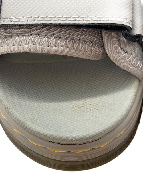 Dr.Martens（ドクターマーチン）Dr.Martens (ドクターマーチン) FORSTER マルチストラップ サンダル グレー サイズ:UK4の古着・服飾アイテム