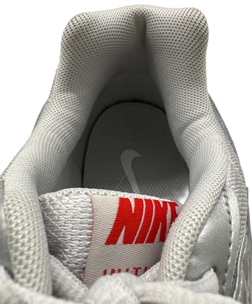 NIKE（ナイキ）NIKE (ナイキ) W INITIATOR シルバー サイズ:24.5cmの古着・服飾アイテム