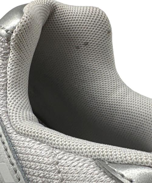 NIKE（ナイキ）NIKE (ナイキ) W INITIATOR シルバー サイズ:24.5cmの古着・服飾アイテム