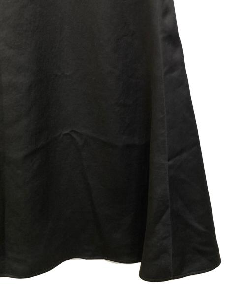 emmi（エミ）emmi (エミ) ウォッシャブルサテンナロースカート ブラック サイズ:1の古着・服飾アイテム