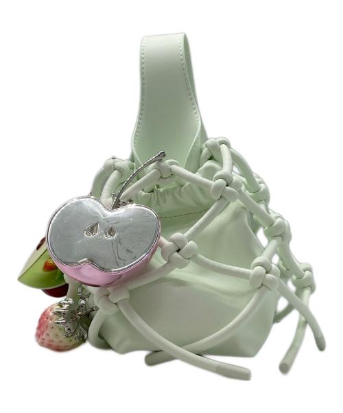 CHARLES & KEITH（チャールズアンドキース）CHARLES & KEITH (チャールズ＆キース) YVMIN (イヴミン) Ally アリー ルーシュドスラウチーノットバッグ&フルーツチャームセット グリーンの古着・服飾アイテム