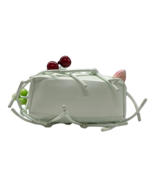 CHARLES & KEITH（チャールズアンドキース）CHARLES & KEITH (チャールズ＆キース) YVMIN (イヴミン) Ally アリー ルーシュドスラウチーノットバッグ&フルーツチャームセット グリーンの古着・服飾アイテム