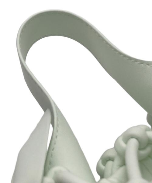 CHARLES & KEITH（チャールズアンドキース）CHARLES & KEITH (チャールズ＆キース) YVMIN (イヴミン) Ally アリー ルーシュドスラウチーノットバッグ&フルーツチャームセット グリーンの古着・服飾アイテム