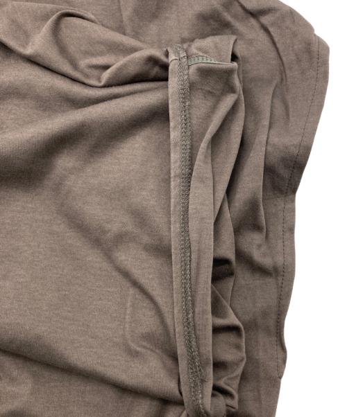 1er Arrondissement（プルミエ アロンディスモン）1er Arrondissement (プルミエ アロンディスモン) オーバルニュアンスワンピース グレー サイズ:下記参照の古着・服飾アイテム