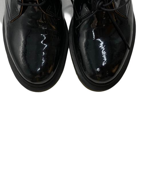 Dr.Martens（ドクターマーチン）Dr.Martens (ドクターマーチン) BEAMS (ビームス) 別注 パテント3ホールシューズ ブラック サイズ:UK7の古着・服飾アイテム