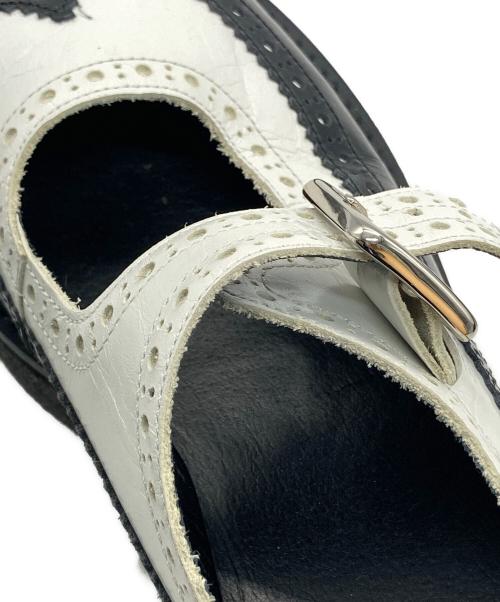 LIMI feu（リミフゥ）LIMI feu (リミフゥ) ウィングチップ プラットフォーム シューズ ホワイト×ブラック サイズ:4の古着・服飾アイテム