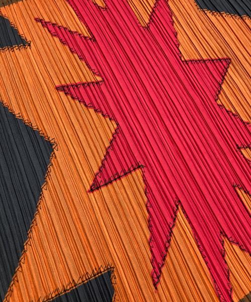 PLEATS PLEASE（プリーツプリーズ）PLEATS PLEASE (プリーツプリーズ) バウンスプリーツ ノースリーブ ワンピース マルチカラー サイズ:3の古着・服飾アイテム