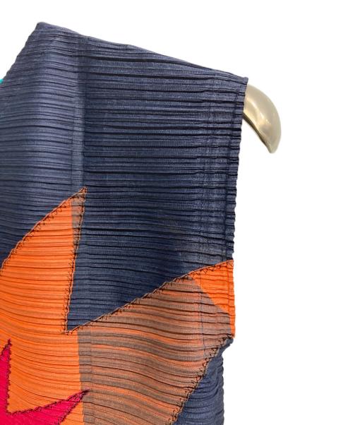 PLEATS PLEASE（プリーツプリーズ）PLEATS PLEASE (プリーツプリーズ) バウンスプリーツ ノースリーブ ワンピース マルチカラー サイズ:3の古着・服飾アイテム