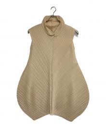 PLEATS PLEASE（プリーツプリーズ）の古着「プリーツノースリーブワンピース」｜ベージュ