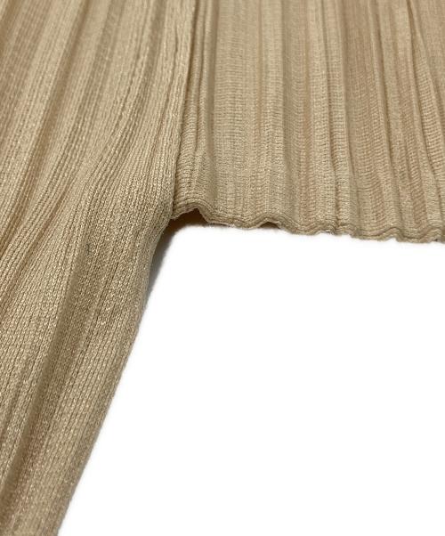 PLEATS PLEASE（プリーツプリーズ）PLEATS PLEASE (プリーツプリーズ) S/Sプリーツカットソー ベージュ サイズ:4の古着・服飾アイテム