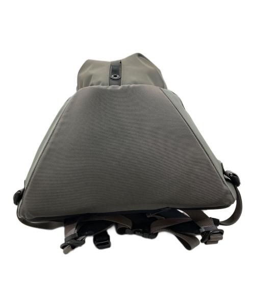 ARC'TERYX（アークテリクス）ARC'TERYX (アークテリクス) BEAMS (ビームス) Arro 22 Backpack/28718-128621 グレー サイズ:-の古着・服飾アイテム