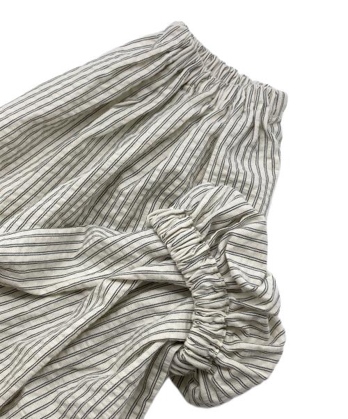 BEARDSLEY（ビアズリー）BEARDSLEY (ビアズリー) ストライプギャザーワンピース アイボリー×ネイビー サイズ:2の古着・服飾アイテム