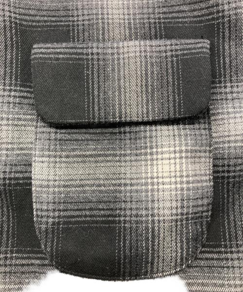 TOWN CRAFT（タウンクラフト）TOWN CRAFT (タウンクラフト) 50S W-FLAP LOOP COLLAR SHIRTS グレー サイズ:Mの古着・服飾アイテム