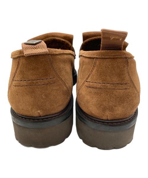 W.H（ダブルエイチ）W.H (ダブルエイチ) nano・universe (ナノ・ユニバース) スウェードローファー ブラウン サイズ: 7.5の古着・服飾アイテム