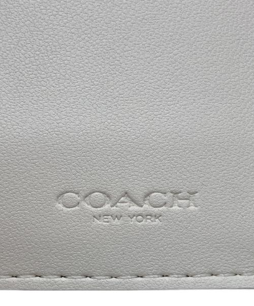 COACH（コーチ）COACH (コーチ) 三つ折り財布 MN TRI WLLT アイボリーの古着・服飾アイテム