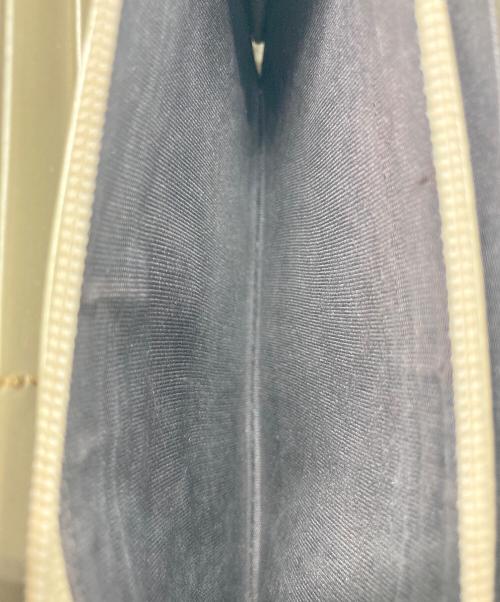 GUCCI（グッチ）GUCCI (グッチ) ラウンドファスナー財布 ゴールドの古着・服飾アイテム