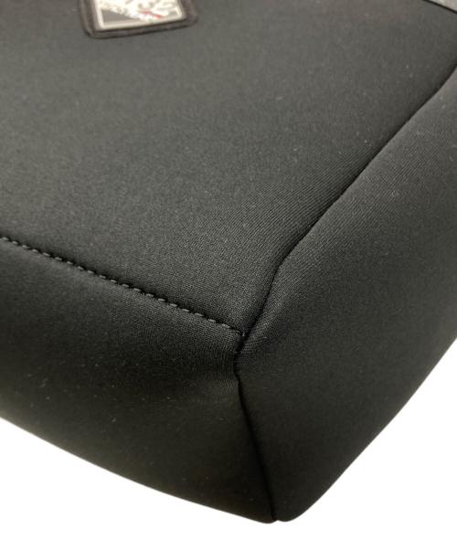 sy32 by sweet years（エスワイサーティトゥバイスィートイヤーズ）sy32 by sweet years (エスワイサーティトゥバイスィートイヤーズ) FLAT NEOPRENE CART BAG ブラックの古着・服飾アイテム