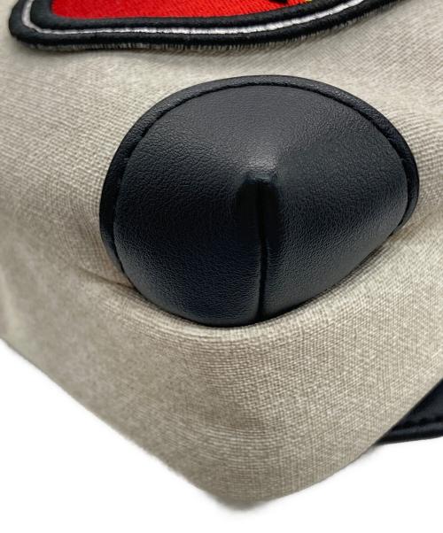 CASTELBAJAC（カステルバジャック）CASTELBAJAC (カステルバジャック) ボディーバッグ ホワイトの古着・服飾アイテム