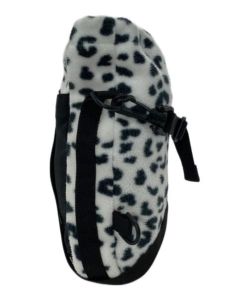 SUPREME（シュプリーム）SUPREME (シュプリーム) Polartec Sling Bag ブラック×ホワイトの古着・服飾アイテム