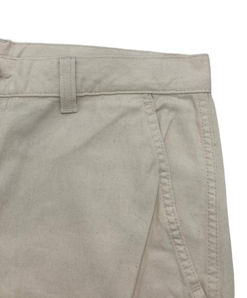 Carhartt WIP（カーハート ワーク イン プログレス）CARHARTT WIP (カーハート ワーク イン プログレス) DREWE SHORT アイボリー サイズ:Ⅿの古着・服飾アイテム