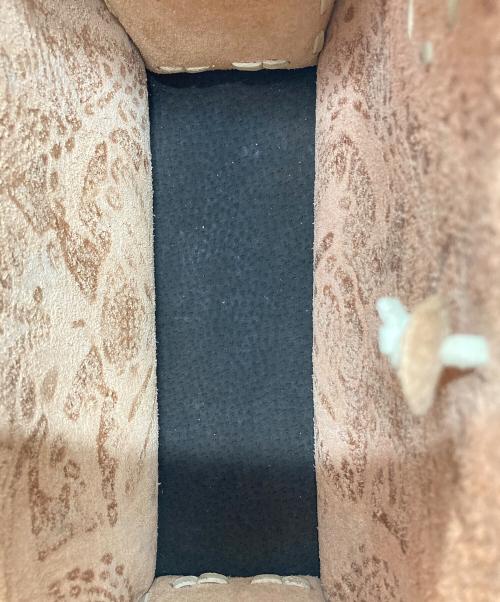 Carving Tribes（カービングトライブス）Carving Tribes (カービングトライブス) マエストラSハンドバッグ アイボリーの古着・服飾アイテム