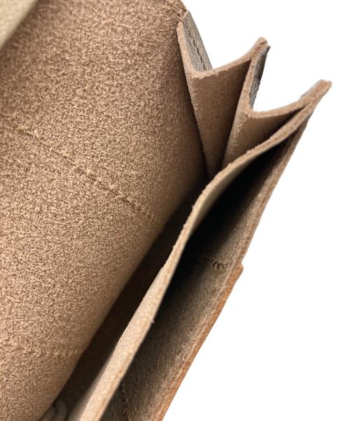 IL BISONTE（イル ビゾンテ）IL BISONTE (イル ビゾンテ) ボーダーコンビネーションレザーカードケース ベージュの古着・服飾アイテム