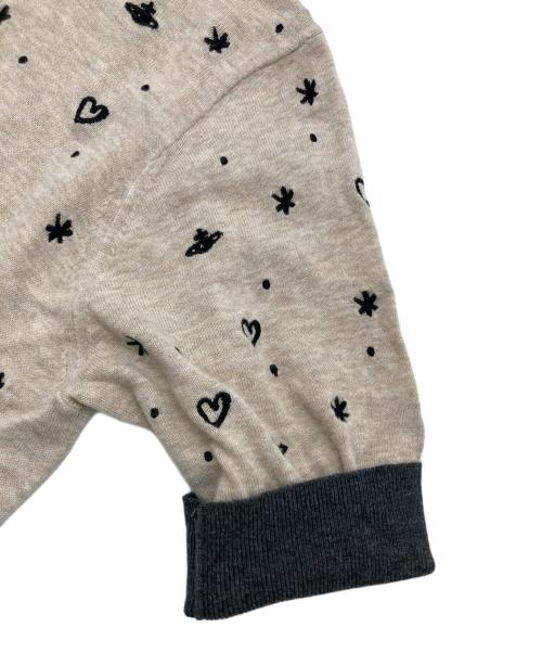 Vivienne Westwood RED LABEL（ヴィヴィアンウエストウッドレッドレーベル）Vivienne Westwood RED LABEL (ヴィヴィアンウエストウッドレッドレーベル) エンブロイダリークルーネックニット ベージュ サイズ:Freeの古着・服飾アイテム