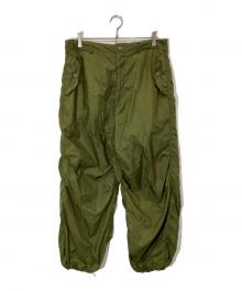 Engineered Garments（エンジニアドガーメンツ）の古着「ナイロンマイクロリップストップ オーバーパンツ」｜カーキ